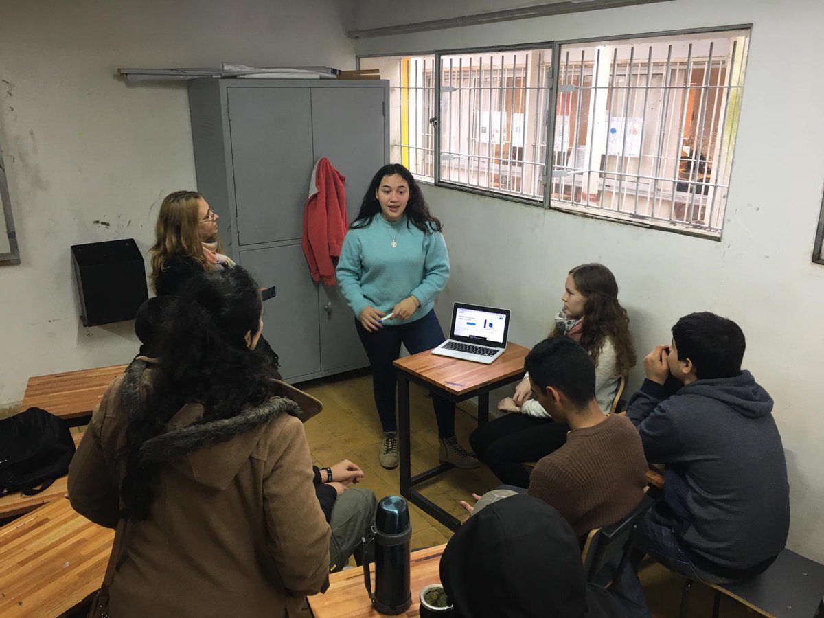 RPyVCaraguata's tweet photo. En medio de parciales y preparación para el Open nos hicimos un tiempo y priorizamos colaborar con los nuevos equipos del Liceo 2 de Tacuarembó...excelente jornada! Muy gratificante poder aportar desde nuestra experiencia! Gracias @guaracata @power_gaucho #Crefu
#juntossepuede https://t.co/OsenqeG8Yx