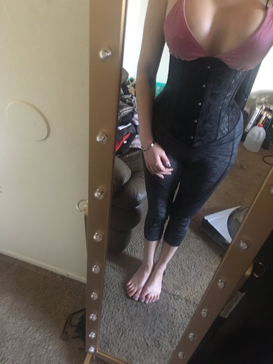 “So, how did surgery go after the anesthesia scare?” Quite well, I’d say. 🤷🏻‍♀️😻 #bimbofetish #femdom #findom #paypig Now be good little piggies and start $ending for the new lingerie I’ll have to get.