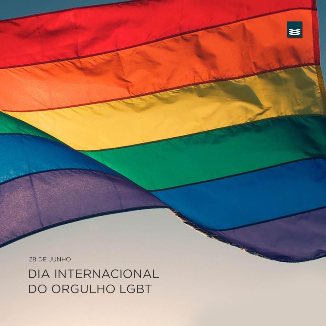 peterfilhoadv's tweet photo. Você sabia que o Brasil fugira no ranking dos países que mais matam pessoas #LGBTs? Isso exige nossa compreensão da naturalidade de todas as relações, nossa atenção e militância na defesa da igualdade e dos direitos fundamentais. Abrace essa causa você também! #Pride2019 #Pride https://t.co/OZENgrv0wK