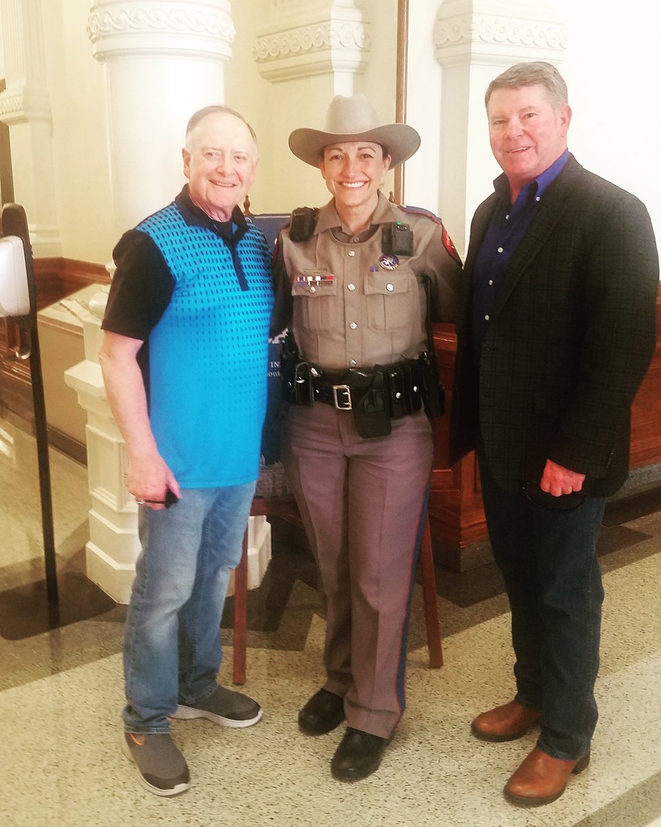 TxSmiley1's tweet photo. Almost didn't recognize two of my three favorite Generals (dressed in plain clothes today-Generals Flynn and Nichols) Always great seeing them!
General Bodisch, did you not get the memo? πππ€ π€ #txlege #86Interim #DPSOA #DPSOARegion https://t.co/MzDD4TgVG1