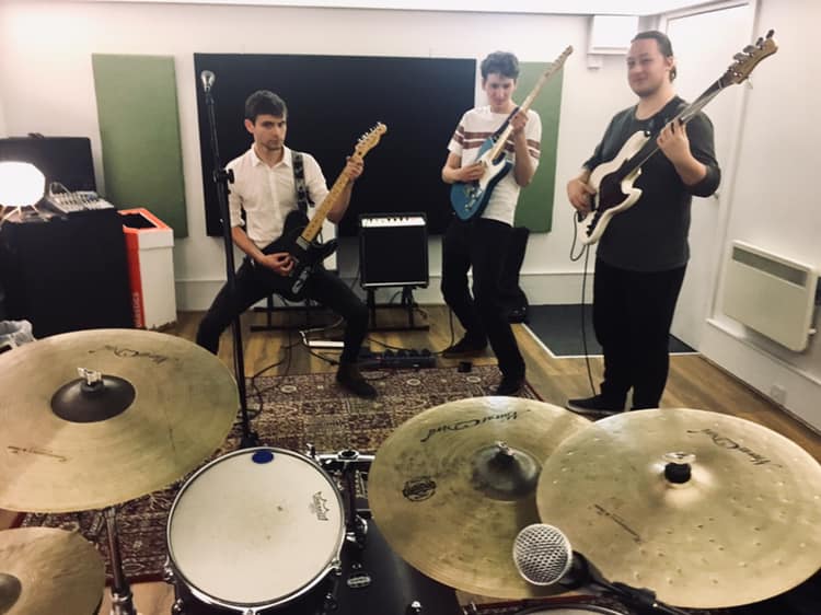 Brick_HouseUK's tweet photo. Had a great day avoiding the sun at @sortrehearsals today! Got a couple of little 'new tunes' as they are often called in the works. Got a pretty pretty great lineup for our next gig as well - details to follow! https://t.co/AD7gJRCEEt