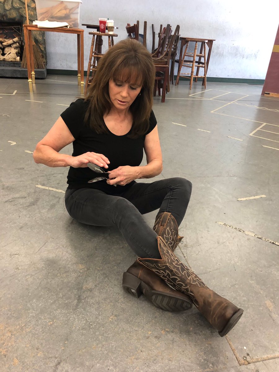 mandrell_louise's tweet photo. My sister Irlene will be so jealous when she finds out l play the spoons, especially after all the grief we gave her growing up. 
We knew she would be a great drummer, because anything laying around became a drum stick!
#LouiseMandrell #IrleneMandrell #CalamityJane2019 #FridayFun https://t.co/WiGjyIEqsQ