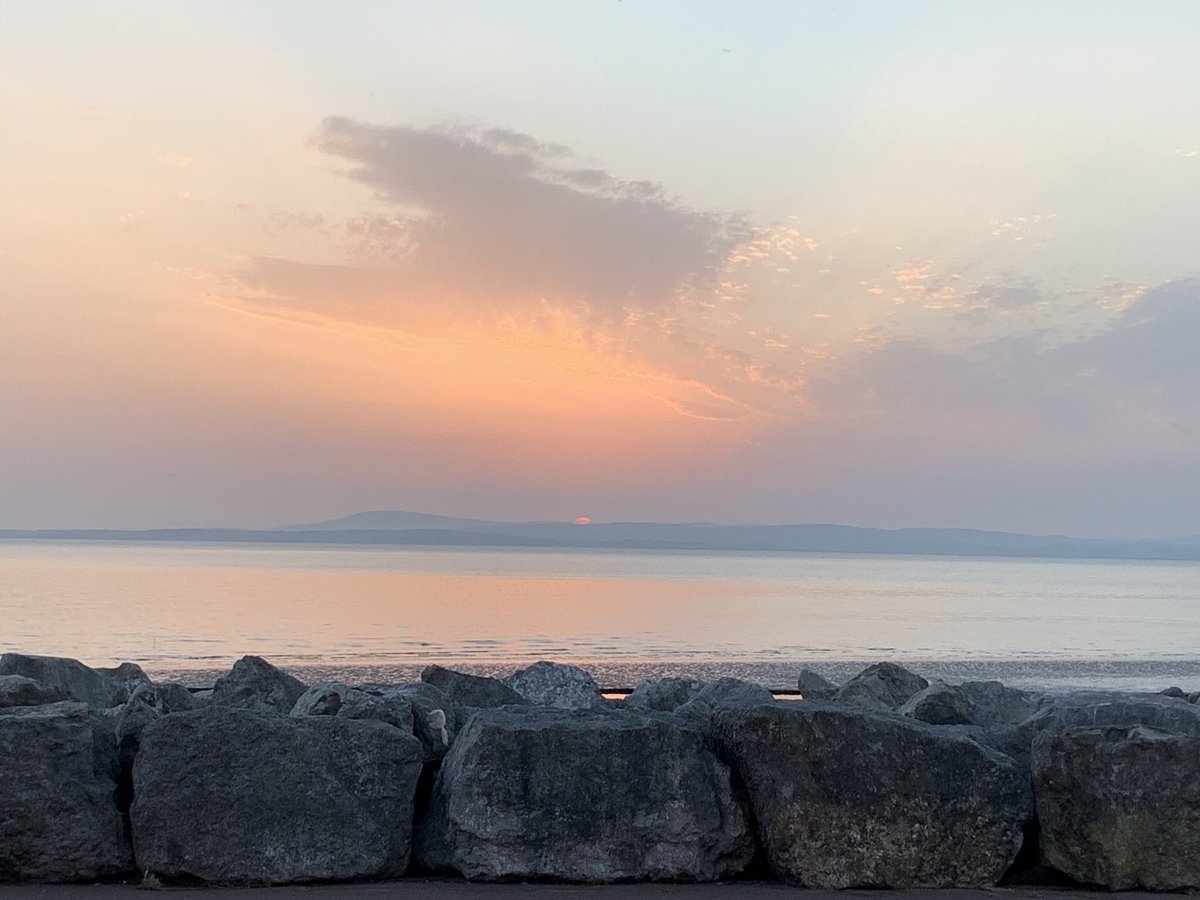 Last moment of the sun over Sandyland Prom, #Morecambe Bay tonight.