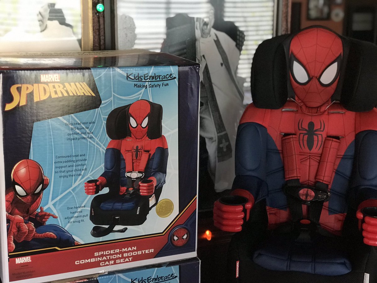 BeautifulDayBlg's tweet image. Who’s kid would freak out to have this??!!? Omg 🍽🕷⚡️🙋🏼‍♀️🙋🏼‍♀️🙋🏼‍♀️
@belairmommie @sonypictures 
@bucadibeppo  @kidsembrace 

 #farfromhomeparty  #bucadibeppo  @moviesonrow8 #Kidsembrace