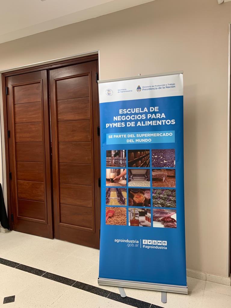 24 #pymes participaron de la #EscuelaDeNegocios de @AgroindustriaBA en Villa María, Córdoba 🙌🏻

<a href="/MercedesMnimo/">Mercedes Nimo</a> <a href="/MarPalam/">🅼🅰🆁🅲🅸🅰</a> <a href="/AERCAvm/">AERCA</a> #AlimentosArgentinos #SomosAgroindustria
