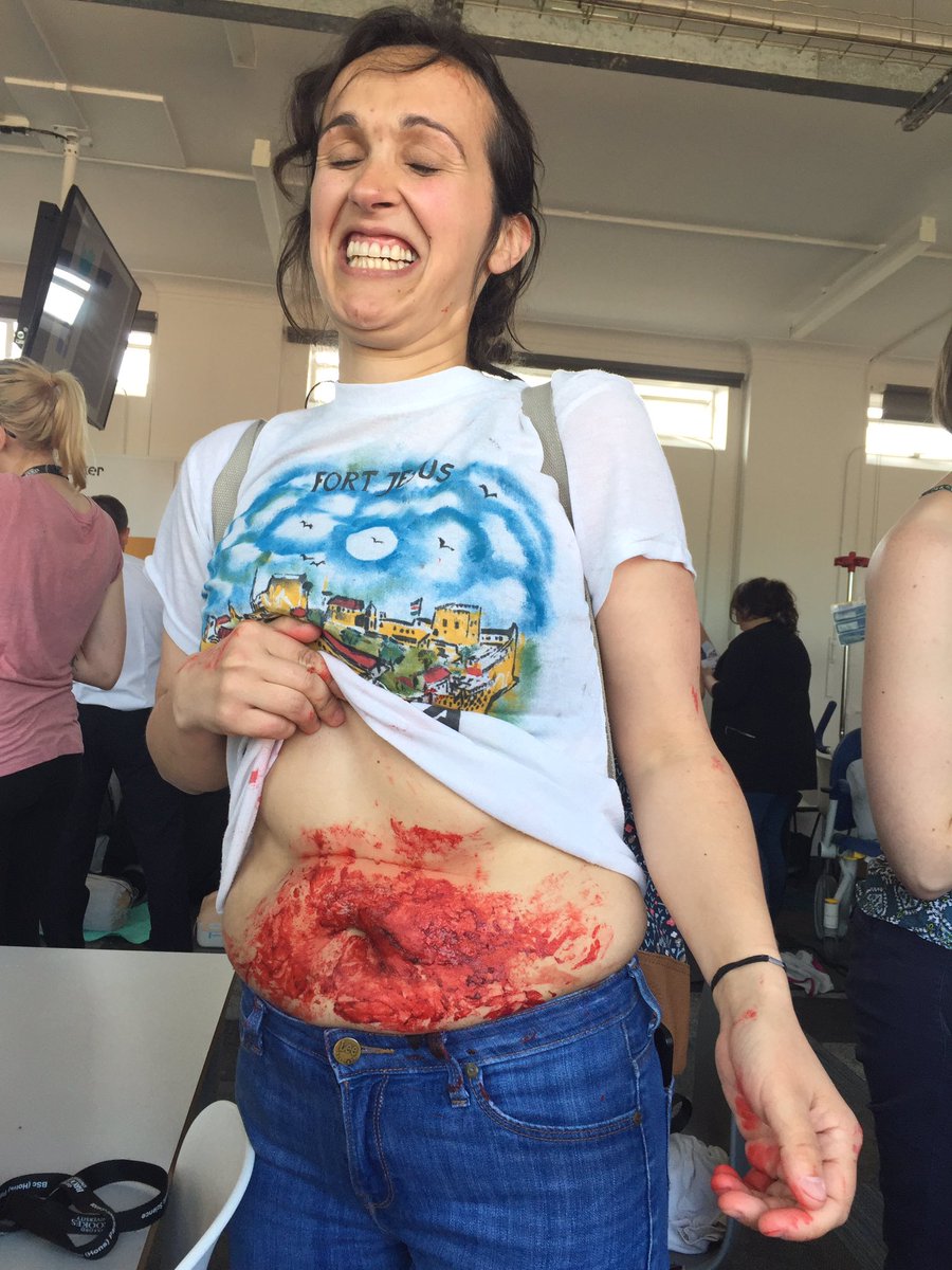 amd4_ann's tweet photo. The students did an amazing job on such a hot day to be lying on tarmac&in trapped in a vehicle. It was a real relief to dealing with a more familiar in-hospital situation🤔 #disombulated #learntloads #admiringofall #teamworking #CPRcompetition https://t.co/layplej0rV