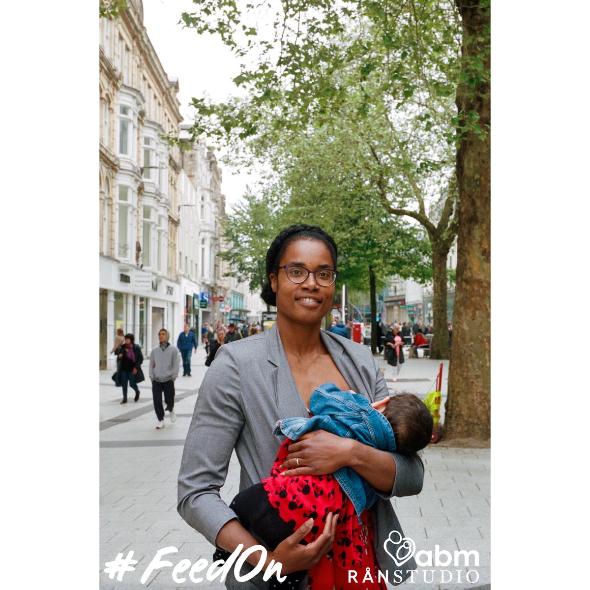 AssocBfMothers's tweet photo. Our #FeedOn campaign aims to normalise breastfeeding through photos and film. Our friends at @RanStudios met parents across the UK including in #Cardiff 🏴󠁧󠁢󠁷󠁬󠁳󠁿🤱😍 https://t.co/BMd1WYRTJ5