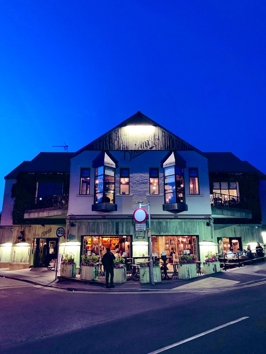 Great meal with friends tonight and, at the risk of sounding like an American teenage girl in the 1950s, our server was a “dreamboat”. Hooray for Felix, everyone. #TheBotanist #Didsbury