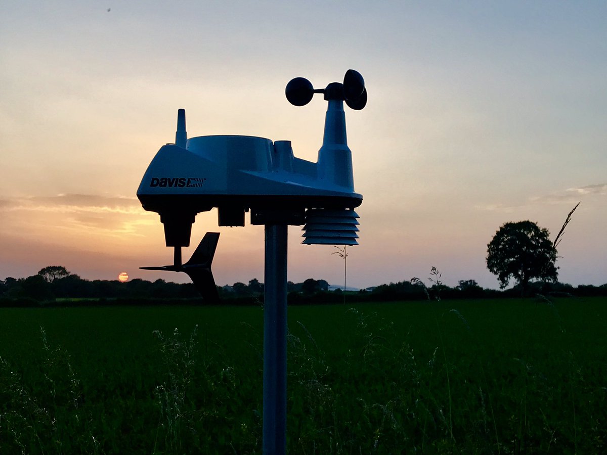 spj1958's tweet image. PWS sunset #gnosall #vantagevue #ThePhotoHour #StormHour