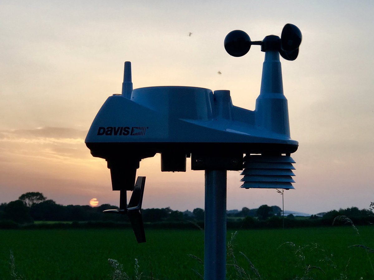 spj1958's tweet image. PWS sunset #gnosall #vantagevue #ThePhotoHour #StormHour