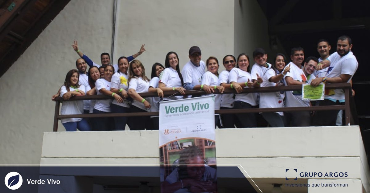Grupo_Argos's tweet photo. Durante esta semana, con el programa #VerdeVivo de la #FundaciónGrupoArgos, trabajamos en la construcción colectiva de acuerdos y proyecciones encaminadas a la sostenibilidad de la cultura ambiental y la protección del oso andino, con docentes del Valle del Cauca y Cauca. https://t.co/zVYcwtUE9m