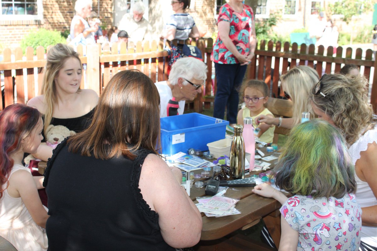 FrisInf's tweet image. All the fun of the fair @FrisInf @FrjsJun huge thanks to our PTA and Friends of FRJS