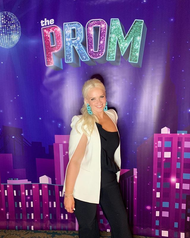 🎶 One thing's universal, life’s no dress rehearsal so why not make some waves before it's through? 🎶 If you’re in NYC before August 11th, make it a priority to get thee to @prommusical straight away! It’s smart, it’s funny, it’s entertaining, it’s to… ift.tt/2Xdozjr