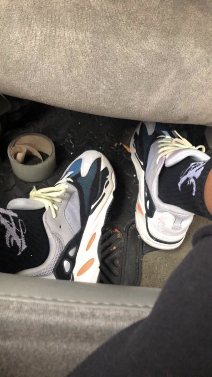 DuIIed's tweet photo. Please send me your playlist🥺 while this nasty ass Uber drops me off https://t.co/9OhcorLE8s
