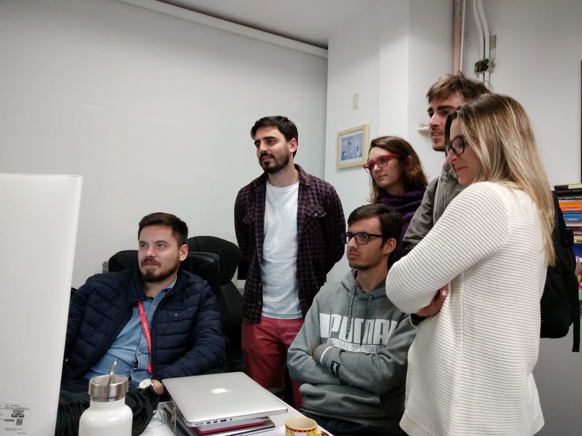 Scientists in their natural habitat under the effect of a “new brain imaging pipeline”! #brainimaging @BellaverBruna @marcelorzimmer @Pamlukasewicz @guilhermepovala @wagnersbrum @ufrgsnoticias #brazilianscience