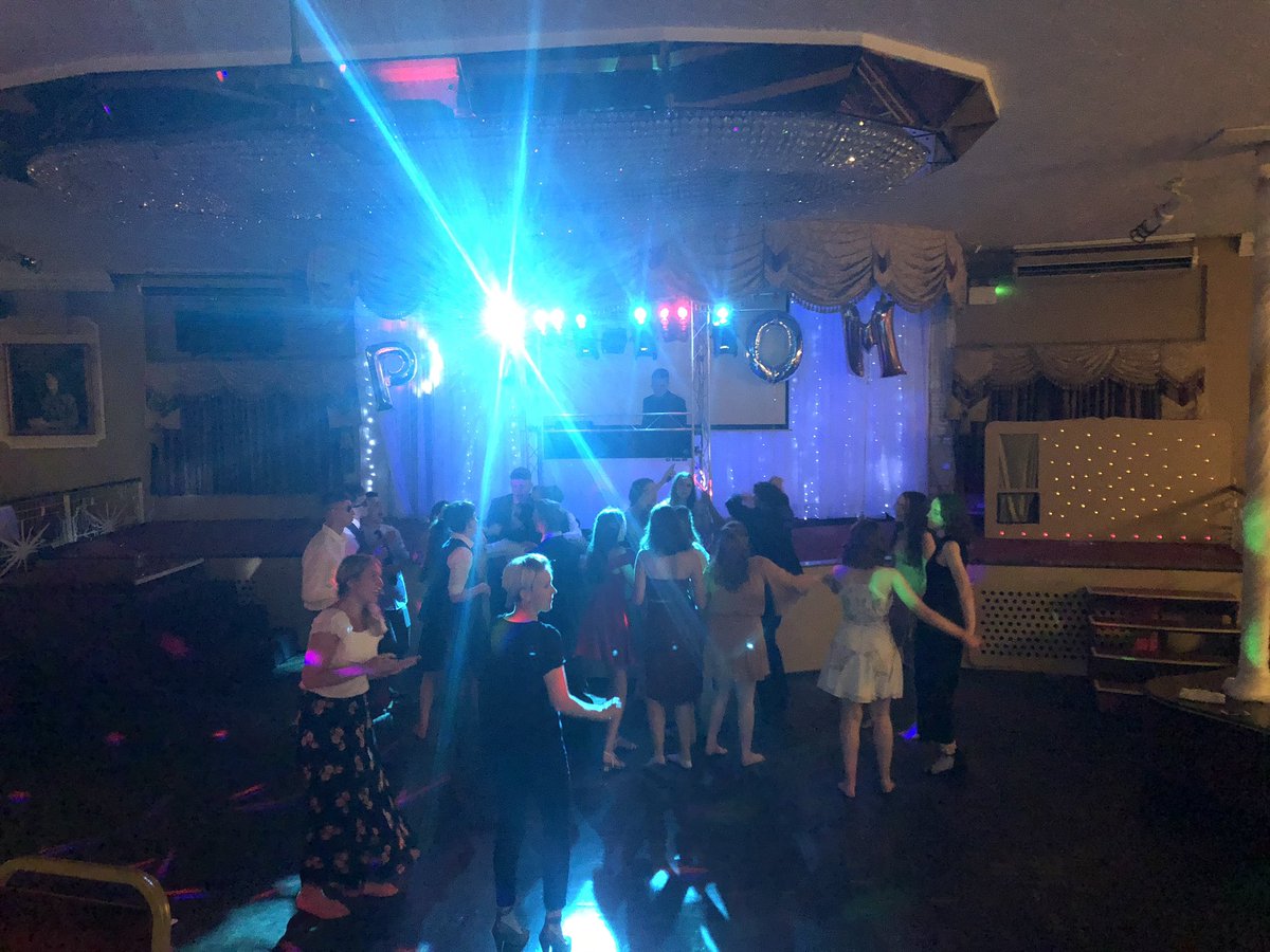 Southwolds6th's tweet photo. The last ones standing #sixthformprom #lastdance https://t.co/lufoFrIp3b