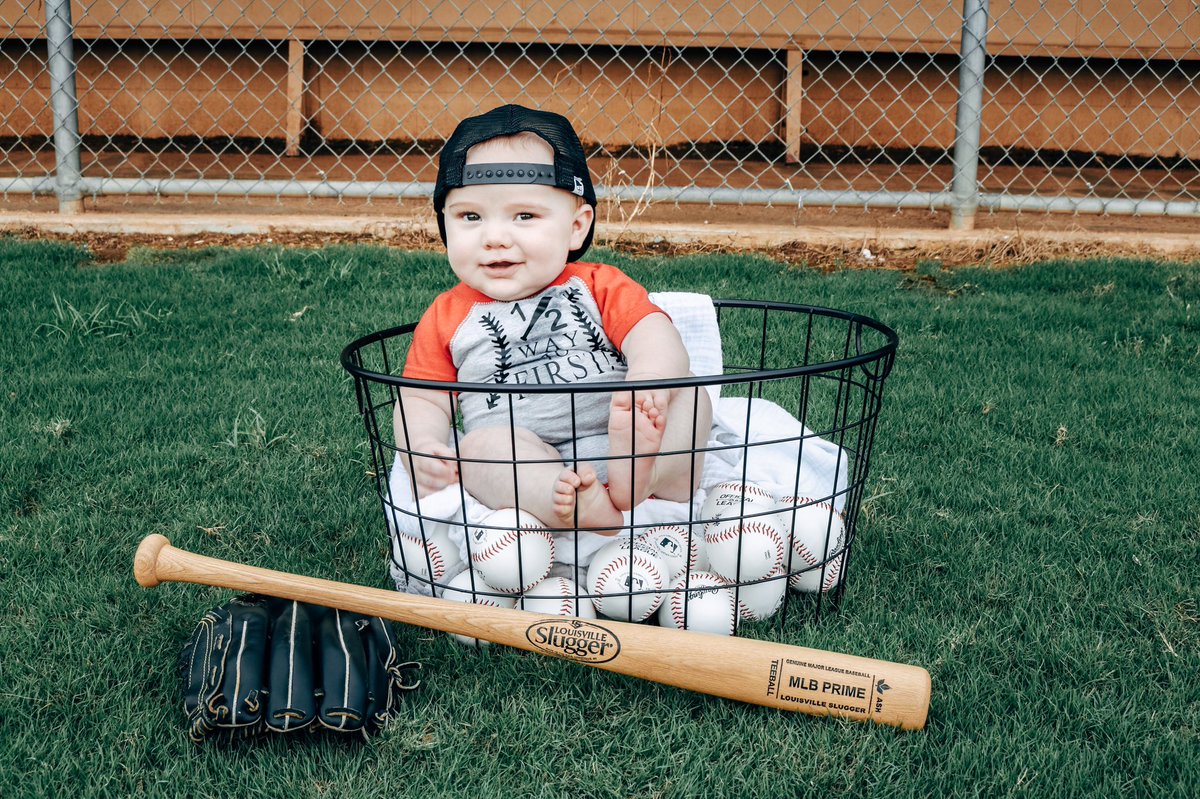 dmurff13's tweet photo. My dude is 1/2 to FIRST &amp; I’m OBSESSED! ⚾️❤️ https://t.co/nryzjHw8ig