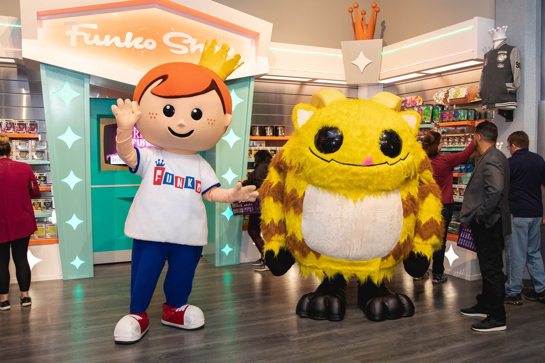 Funko on X: Freddy Funko is having a great birthday at #FunkoHQ with his  pal Tumblebee! #HappyBirthdayFreddyFunko  / X