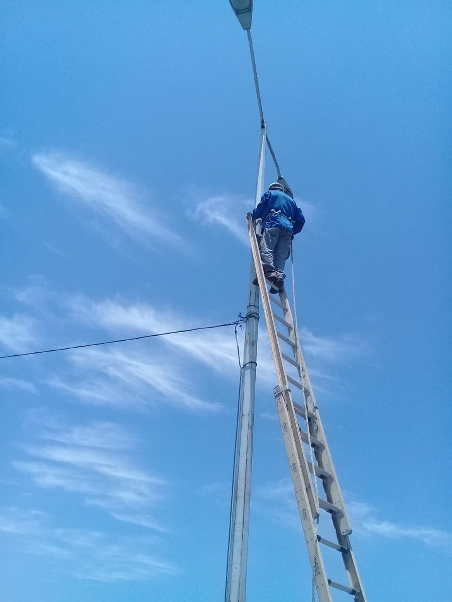 marcos_platt's tweet image. Iluminamos la localidad de #EstacionTorres municipio de #LaColorada💡✅

#UnGobiernoQueHaceBien