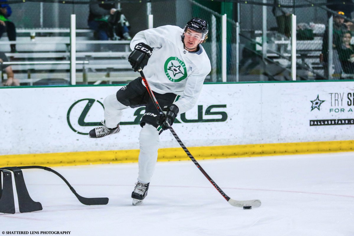 ShatteredLensTX's tweet photo. Curtis Douglas (@curtisdouglas39) was selected 106th overall by the @DallasStars in the 2018 NHL Draft. The 6'8" center tallied 53 points in 66 games last season with @SpitsHockey of the OHL. #StarsDevelopmentCamp https://t.co/JL4WrTP87q