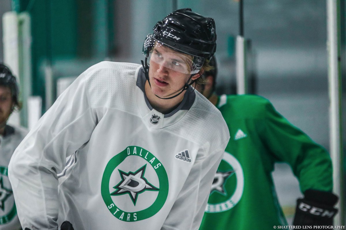 ShatteredLensTX's tweet photo. Curtis Douglas (@curtisdouglas39) was selected 106th overall by the @DallasStars in the 2018 NHL Draft. The 6'8" center tallied 53 points in 66 games last season with @SpitsHockey of the OHL. #StarsDevelopmentCamp https://t.co/JL4WrTP87q