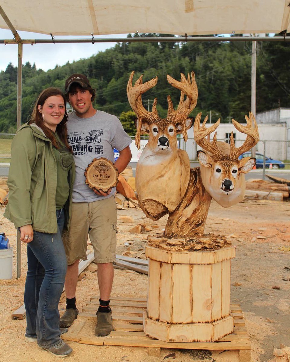 HuntersBlend's tweet photo. This is what first place chainsaw skills look like 🏆
Carving by Brandon Wilson https://t.co/fruOeRqfm5