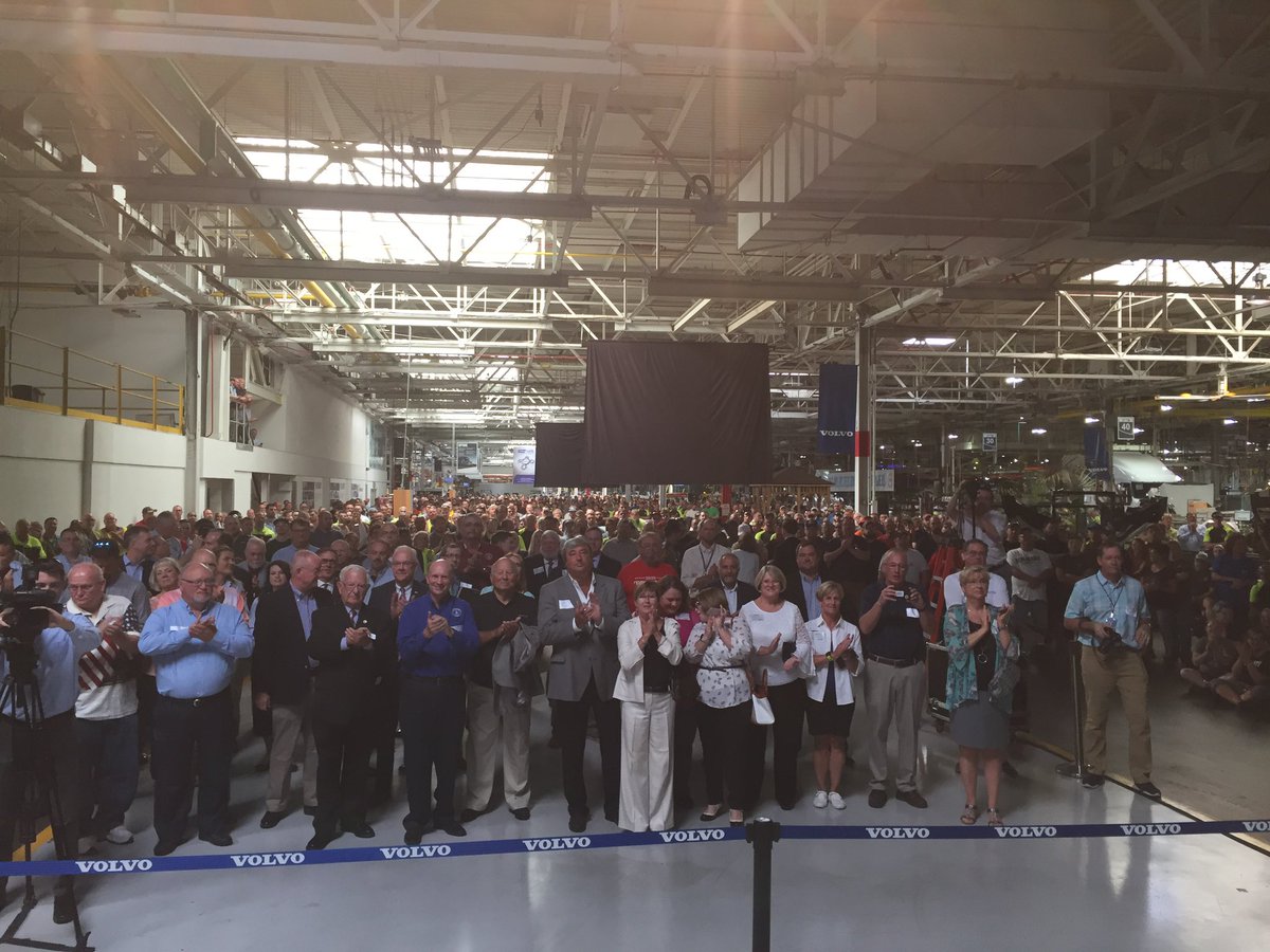 nickrushva's tweet photo. Great news for Pulaski County and The New River Valley as @VolvoTrucksNA announced a 440 million dollar expansion hiring 777 new employees! Great to join @Chafin4Senate and @MorganGriffith for the announcement this morning. https://t.co/DsstMbhx16