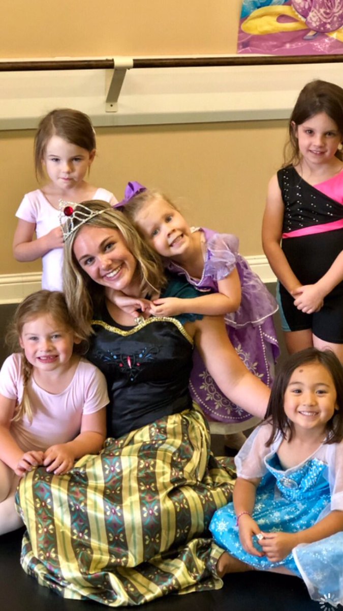 mckinneydstudio's tweet photo. Princess Camp with Ms. Deanna! 💕👑 #McKinneyDanceStudio #TheDanceStudioNetwork #dance #ilovedance #dancecamp #dancestudiolife #princess #princesscamp https://t.co/0OhxlUa6rj