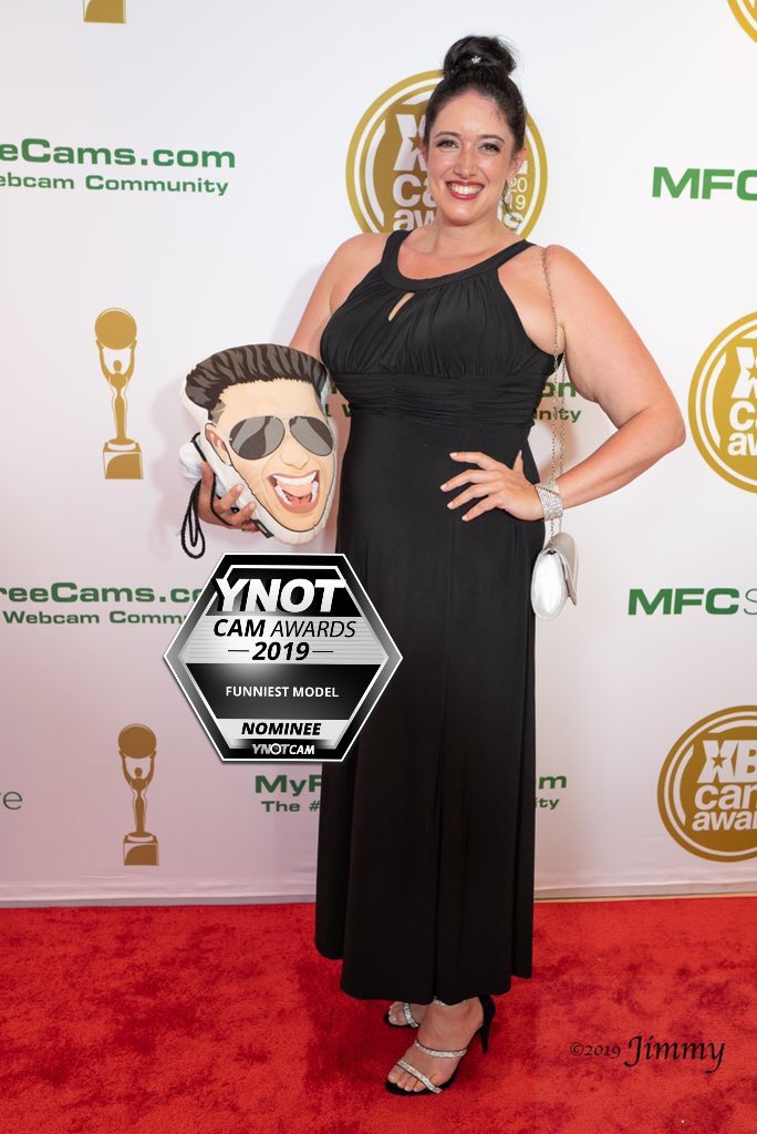 nycgirl811's tweet photo. Don’t forget to vote for me today and make #fakepauly proud! 

https://t.co/et7oiIbjOs  

#FunniestModel #NewProfilePic 

@DJPaulyD @YNOT_Cam @YNOTdotcom @chaturbate 

Photo cred: @jrussmedia https://t.co/pmxUI54Vhq