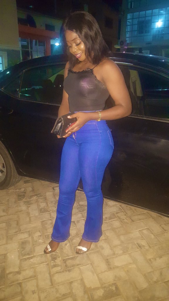 Opeyemi_vorah's tweet photo. Unusually usual or usually unusual???? Hard to figure.....
#abouttheothernight
#bigcheek
#maflashlight https://t.co/JCWURSXpJa