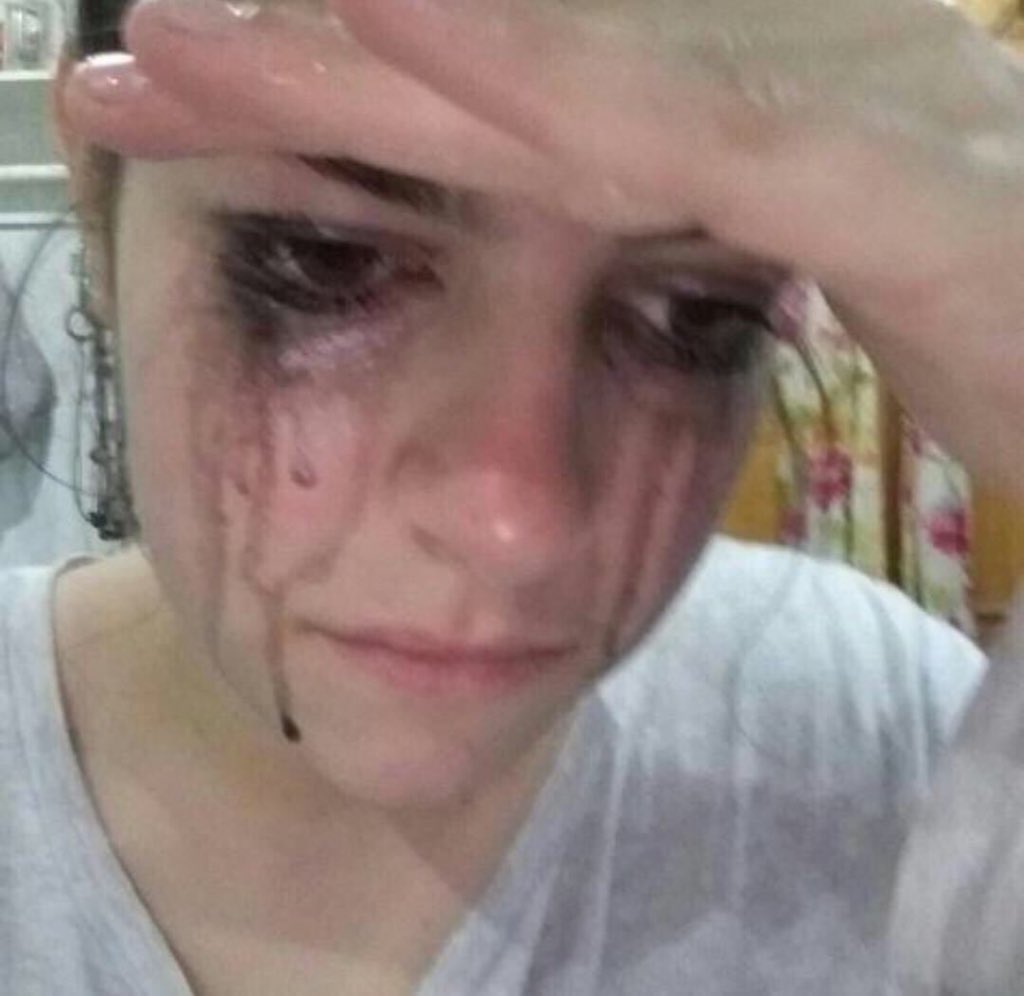 laraswidow's tweet image. DEKE WAS SO UPSET THAT NO ONE TOLD HIM ABOUT FITZ!

HE LITERALLY HAD TO FIND OUT THAT 1/2 OF THE ONLT FAMILY HE HAD DIED A YEAR AGO AND NO ONE TOLD HIM... 

#AgentsofSHEILD