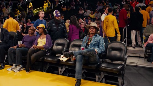 Jack & Julie ( cameo)i had never noticed the "Bieber" t-shirt