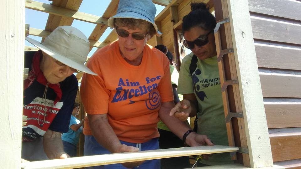SCN_Volunteers's tweet photo. Volunteers: Through the Sisters, lay women and men enter a cross-cultural partnership with the economically poor and marginalized to assist with their needs. https://t.co/AwKIgyb9Mv
