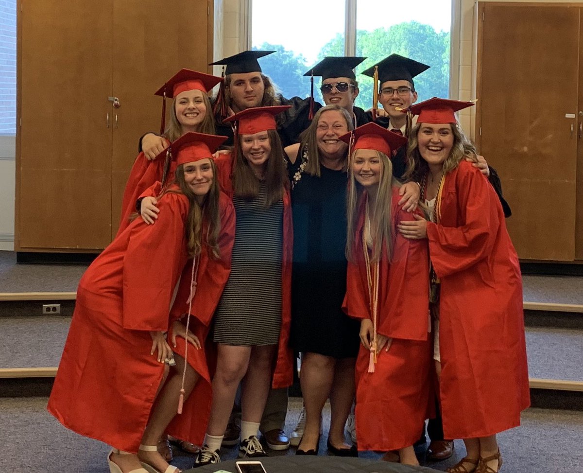 chathamchorus's tweet photo. Congratulations class of 2019! https://t.co/7DYSm7204D
