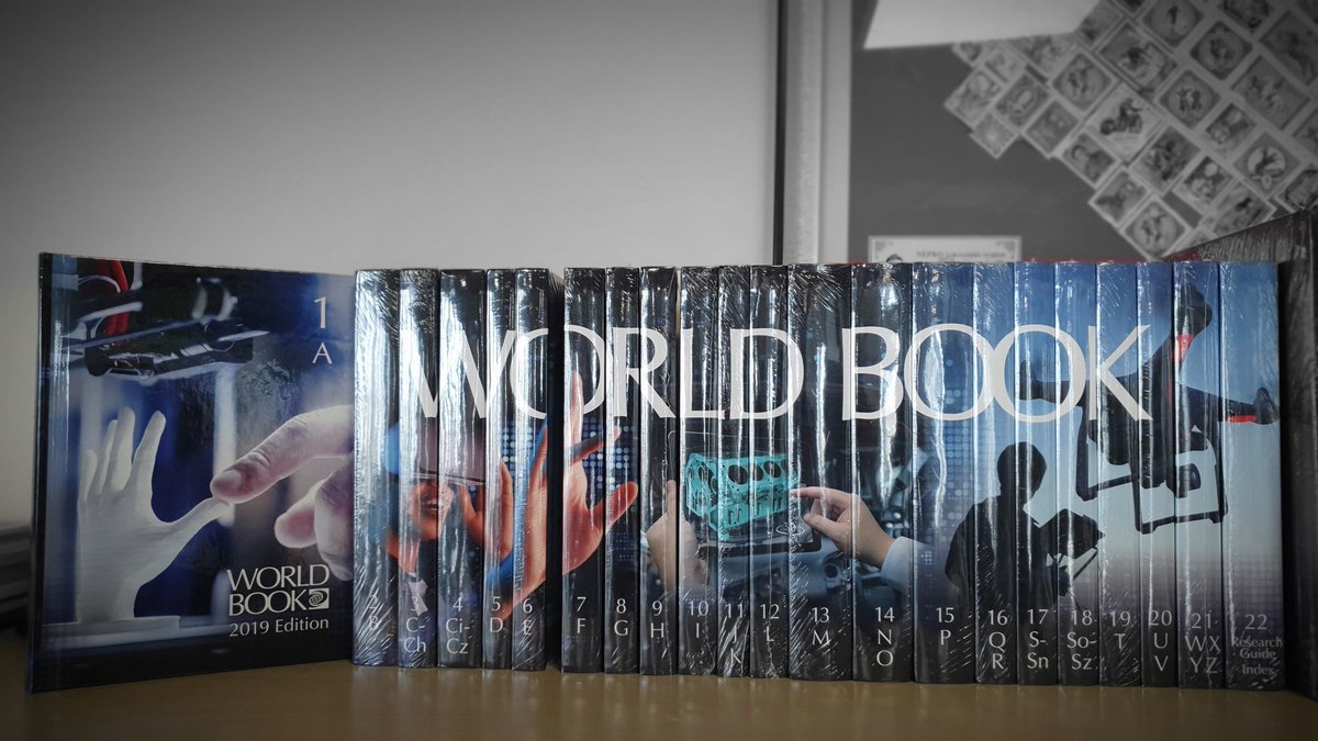 nepko1's tweet photo. #World_book Нэвтэрхий толь /22 боть/.Бид бүгдэд тулгардаг бүхий л асуултын хариу энэ номонд багтсан. Ашиглахад хялбар, зураг дүрсээр баяжуулсан бүх насныханд зориулагдсан. Таны гэрийг чимэхүйц гоёмсог өнгө дизайнтай. 2019 оны шинэ хэвлэл.
#World_book dictionary / 2 боть/
88001044 https://t.co/4x8pZtn7QS
