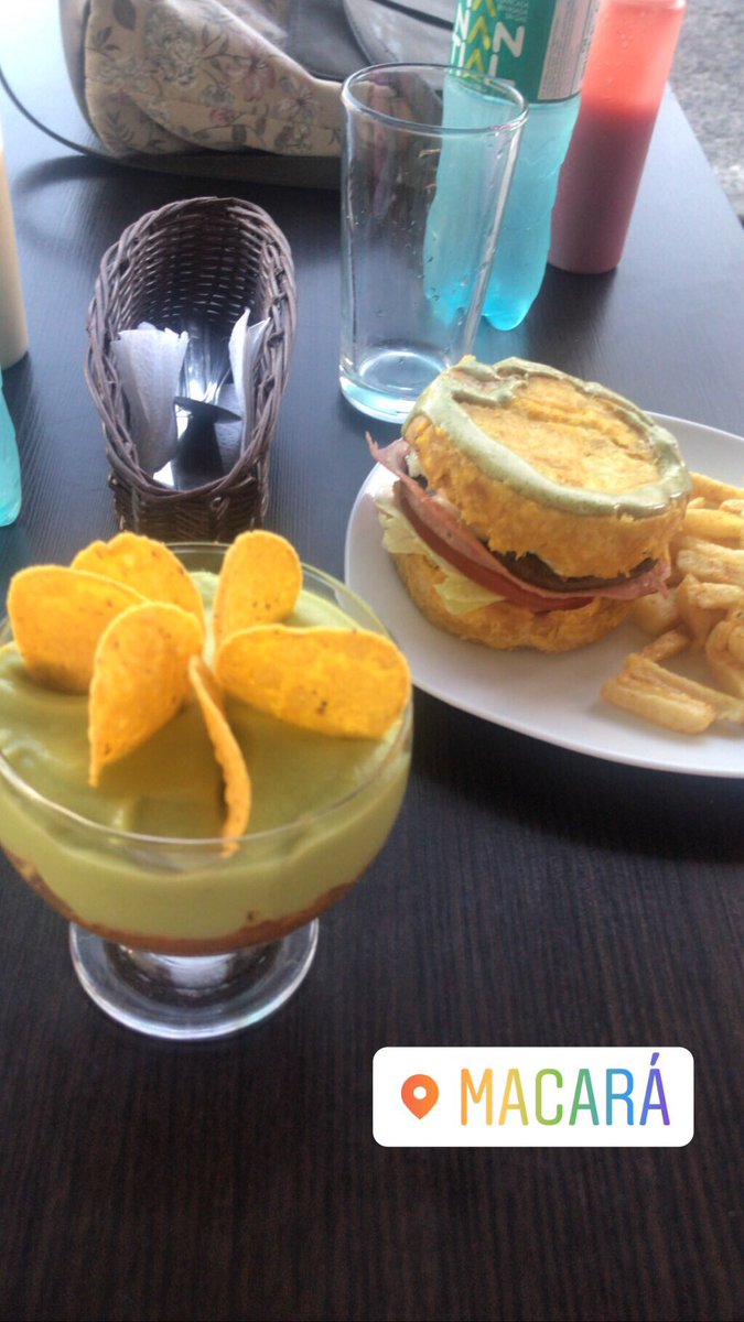 astryd90's tweet photo. Es viernes y el cuerpo lo sabe 🙈 #DietaOff https://t.co/KbODikd6wo