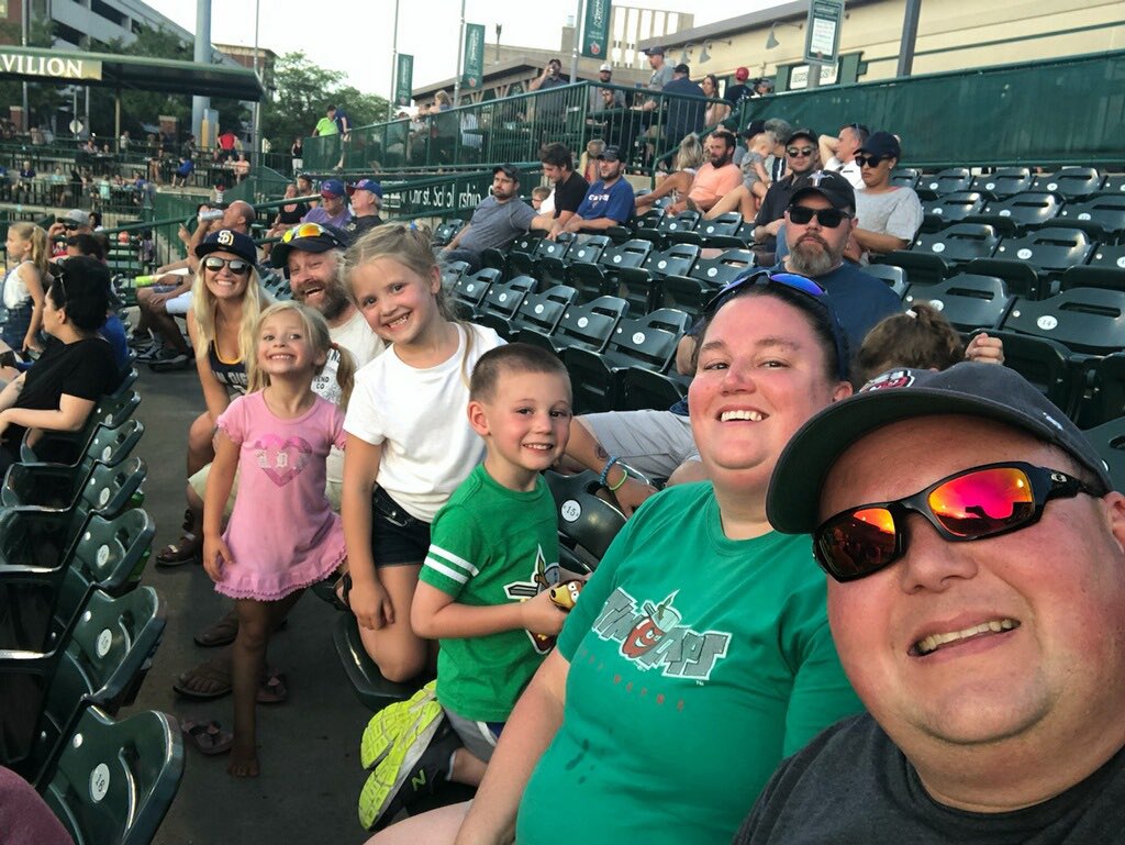 RoyalJenee's tweet photo. Perfect night for some @TinCaps baseball #TinCaps #tincapsbaseball https://t.co/DWc3Wh0ykQ