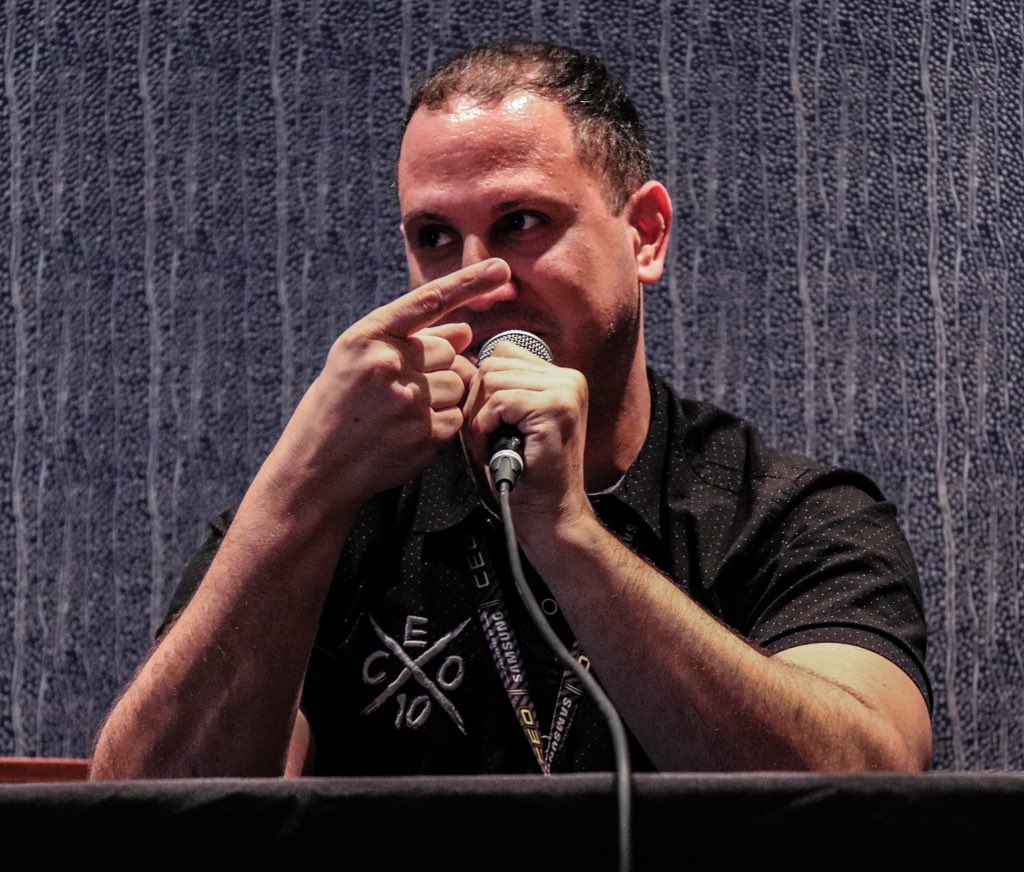 IssitaMarie's tweet photo. Alex Jebailey discussing 10 Glorious Years of Community Effort Orlando (CEO), the importance of establishing those working relationships with people who believe in your visioN and looking at the future when executing your goals #CEO2019 #Jebaited #Jepodcast https://t.co/ensg33iTdK