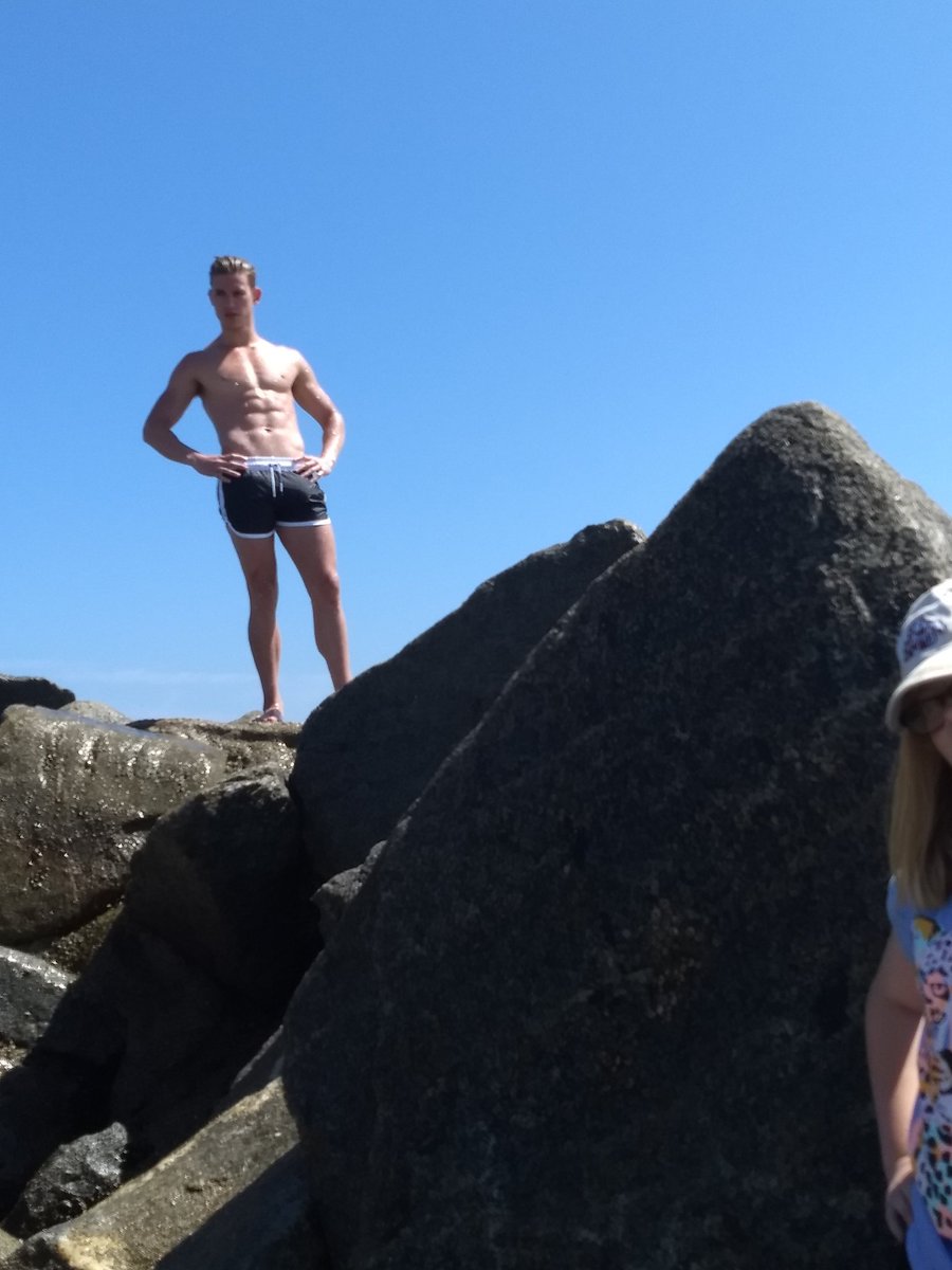 Managed to get a really awesome photo of my daughter Annaleigh at the beach today.
