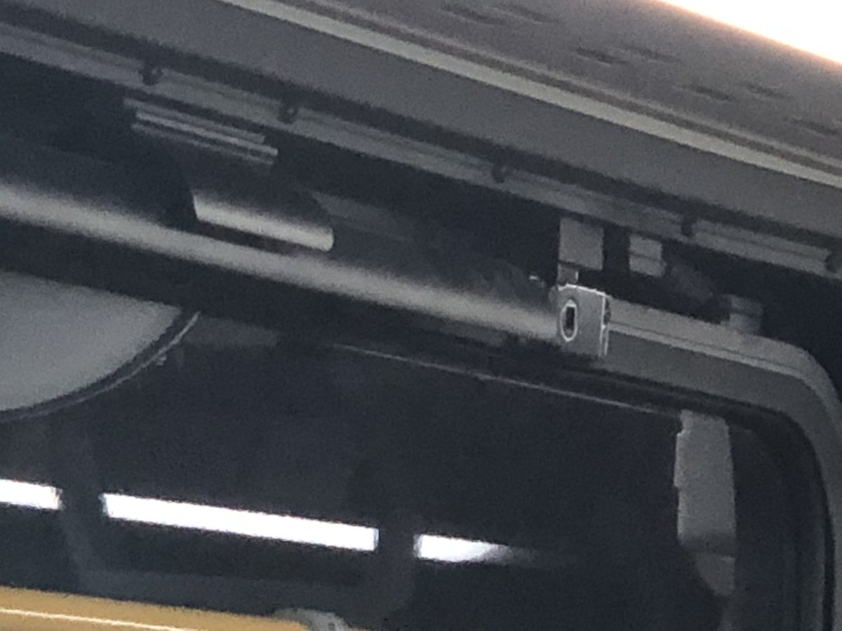 vanzara_krushit's tweet photo. @TTChelps 
All the windows are locked and the A/C is turned off on buses 927. In the back of the bus people are sweating. Please, TTC look into the matter or someone (including me) might pass out in the bus.
Really appreciate it. 

Thank you! https://t.co/xUgcIDWsW9