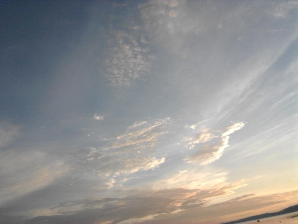 GabbyAnna4's tweet photo. Pantai Yendidori.... jembatan ASMARA😘😘 https://t.co/uqQUfPTCJr