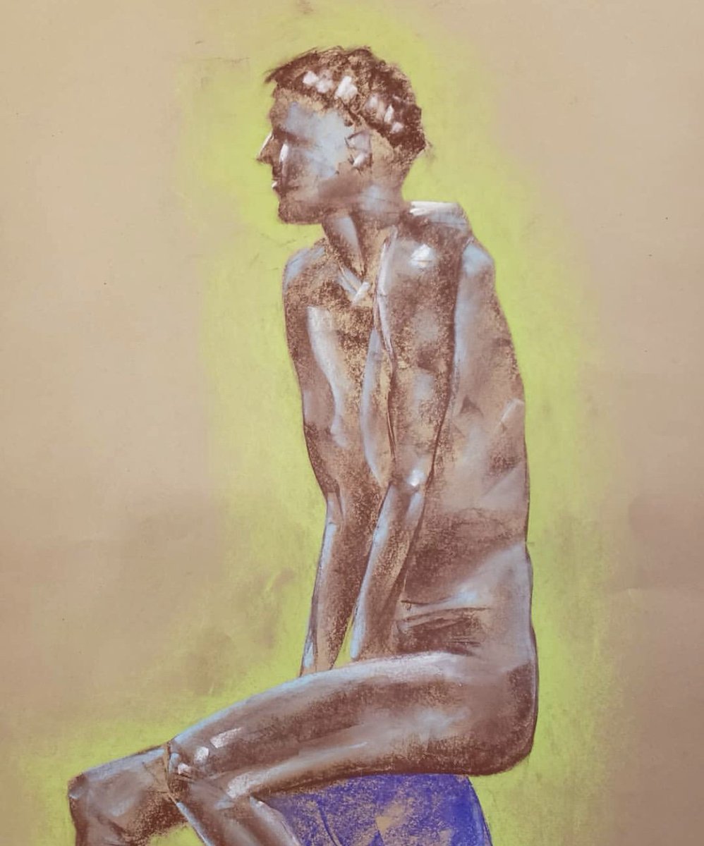 IllustrationAca's tweet photo. Love this 20 minute pose from our LAST figure drawing night yesterday. 😭 only one day left at #iakc19. What were your favorite moments??? 📷: @tatsang_art 
.
.
#illustration #thisaintsummercamp #figuredrawing #illustrationacademy https://t.co/kNJnDWbo83