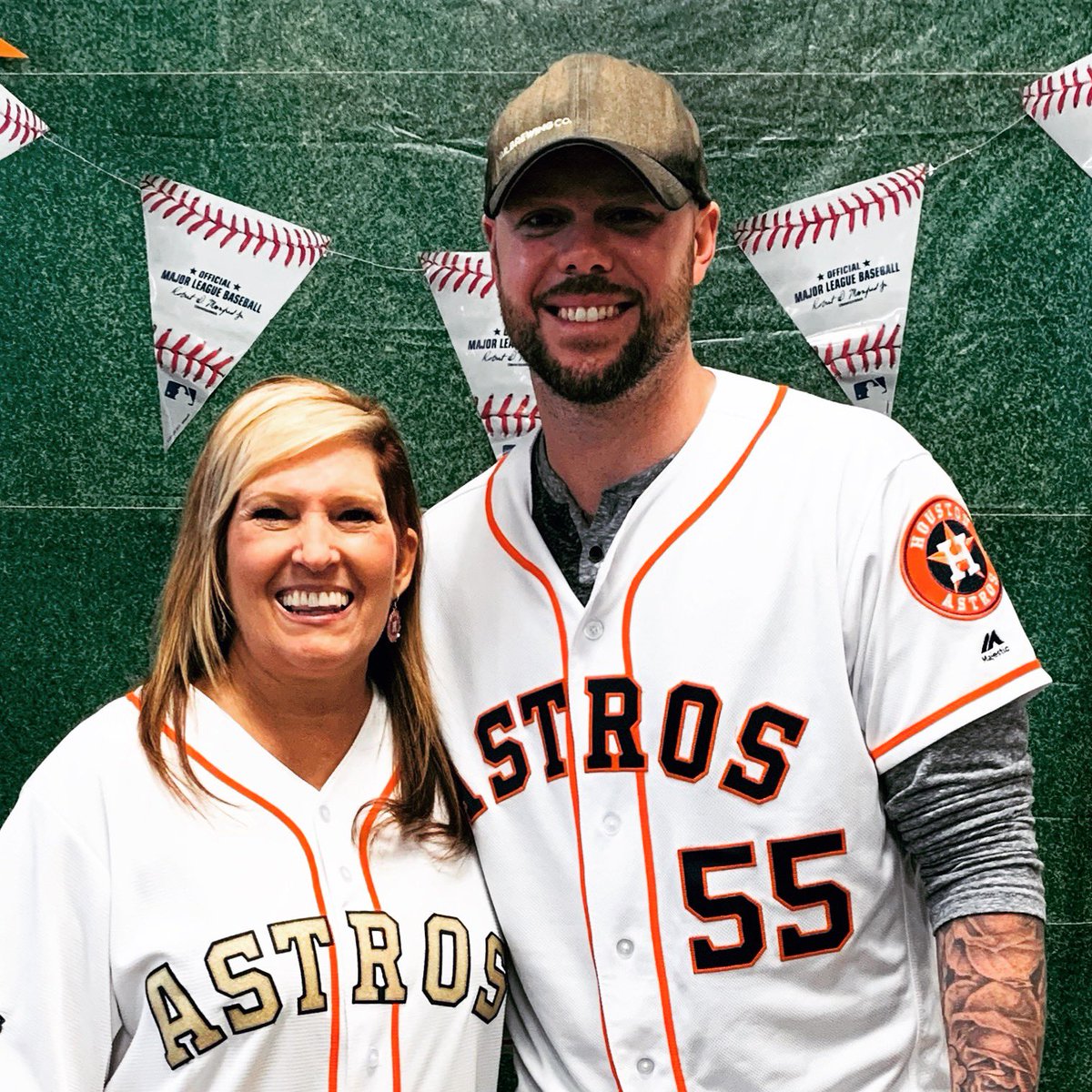 astrosgirl1221's tweet photo. Got to meet RP today! #superniceguy @JuliaMorales @blummer27 @RealToddKalas https://t.co/Mz796DlrR5