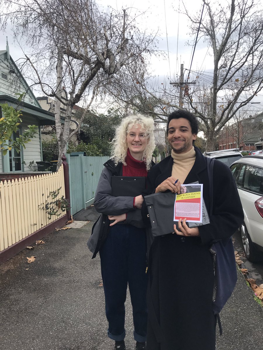 Roxy_Moore_'s tweet photo. People of Fitzroy North really care about this injustice - restoring my faith in humanity. Abolish the offence of public drunkenness &amp; stop black deaths in custody! #RememberTanyaDay @Tarneen @MerikiKO @RuthHRLC @musk_shah https://t.co/581g5MLaG6