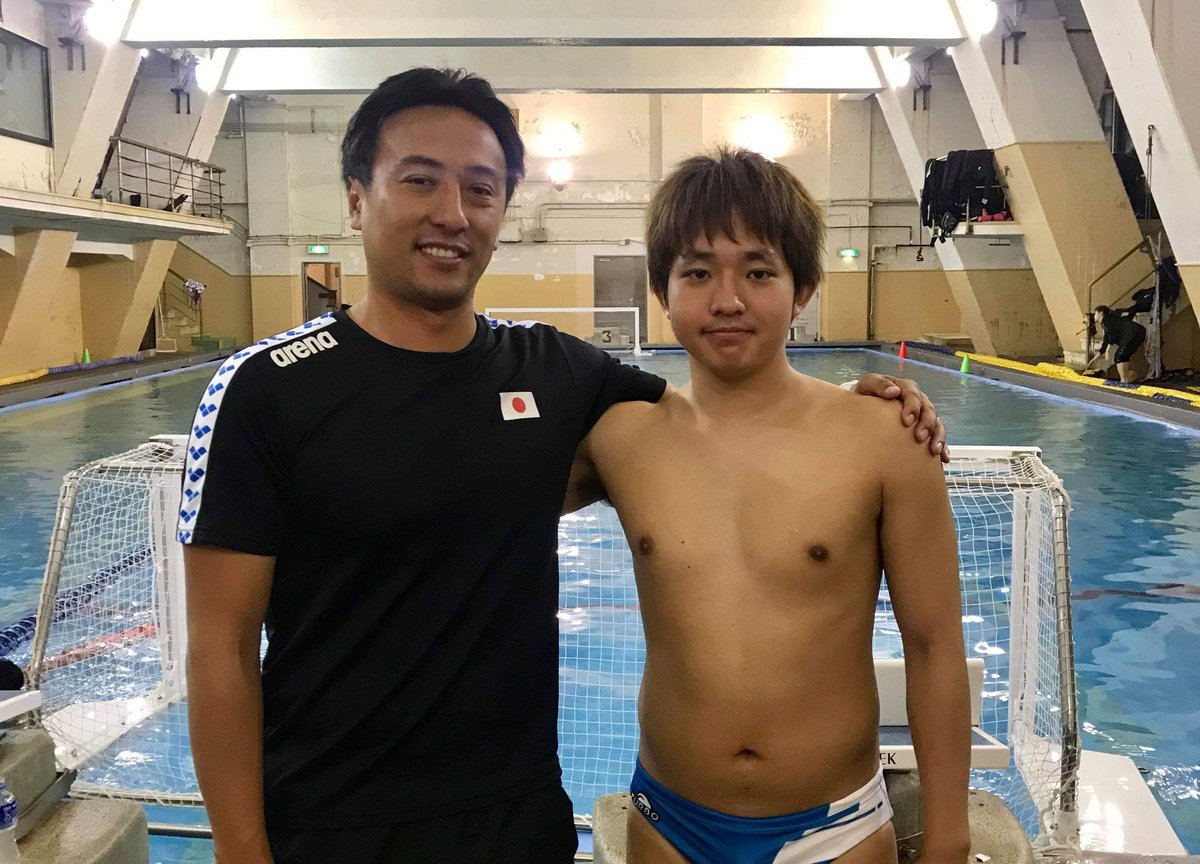 片桐英夫 テラバル T1パーク No Twitter 長男の大学水球部に 元水球日本代表で日体大女子水球部監督の塩田義法さんが来てくれました 鍛えてもらわないとね 水球 日体大女子水球部 塩田義法