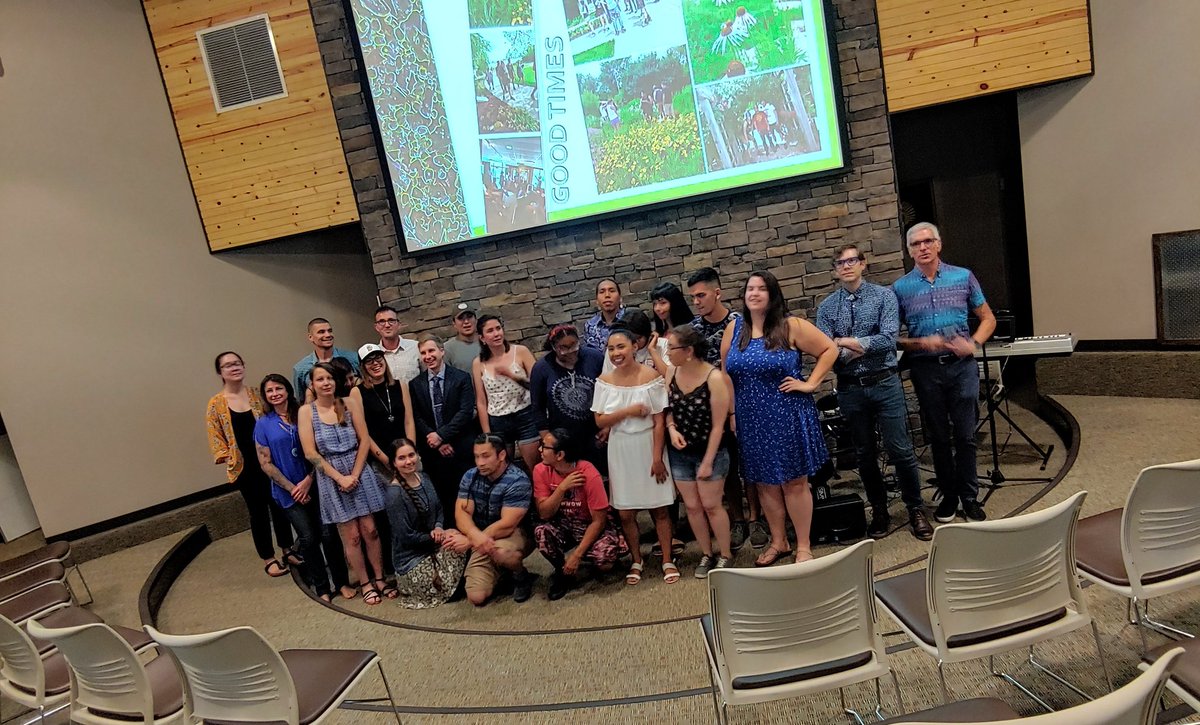 HERSInternship's tweet photo. Honor your mentors. Our program is better for their contributions and life long friendships are made! #graduatementors #summerinternships #Nativescholars #mentorsmatter @KansasEPSCoR https://t.co/LNUrvzJjDD