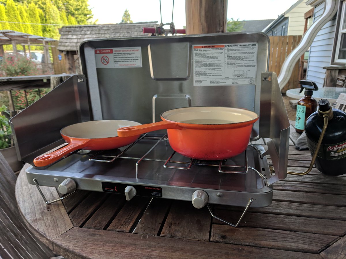 PDXToddDiskin's tweet photo. Pretty stoked to find this #roadsidefind stove. Just had food stains that I cleaned up. It's stainless, but pretty flimsy. Looks like it's had a fair share of use & in good shape. Boiled a pot of cold water in ~7min. Regulates heat well at low setting. Free is a good price! https://t.co/rIHqvDk2lI