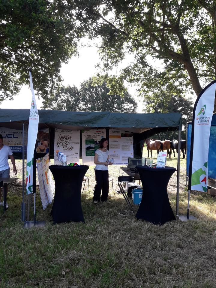 ChambagriPdL's tweet photo. Retrouvez la @ChambagriPdL de la Mayenne au comice à Andouillė pour parler #énergies et #méthanisation  ! https://t.co/bp0etHeutP