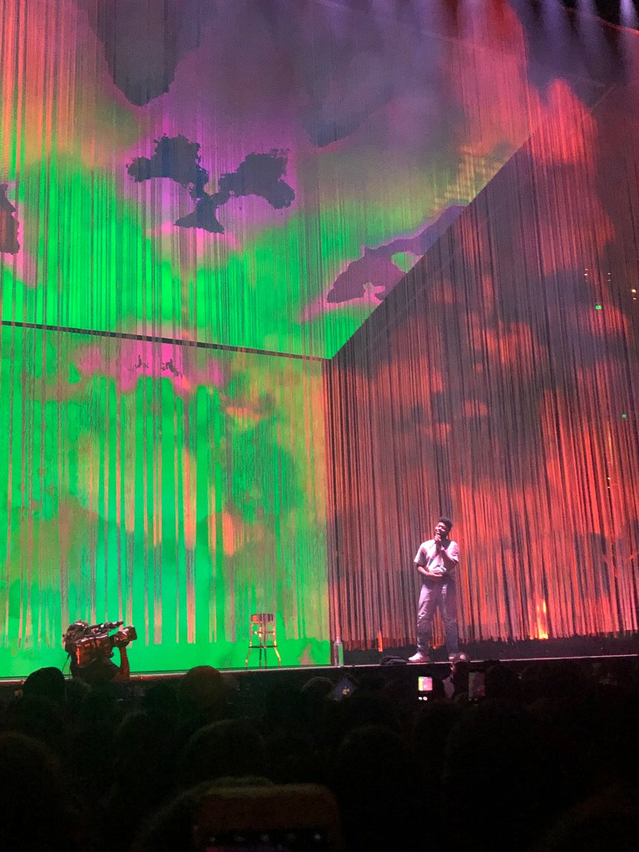michylove3's tweet photo. @thegreatkhalid honestly tonight was amazing once again 💙🧡💛🐺 https://t.co/EUapGm2WAP