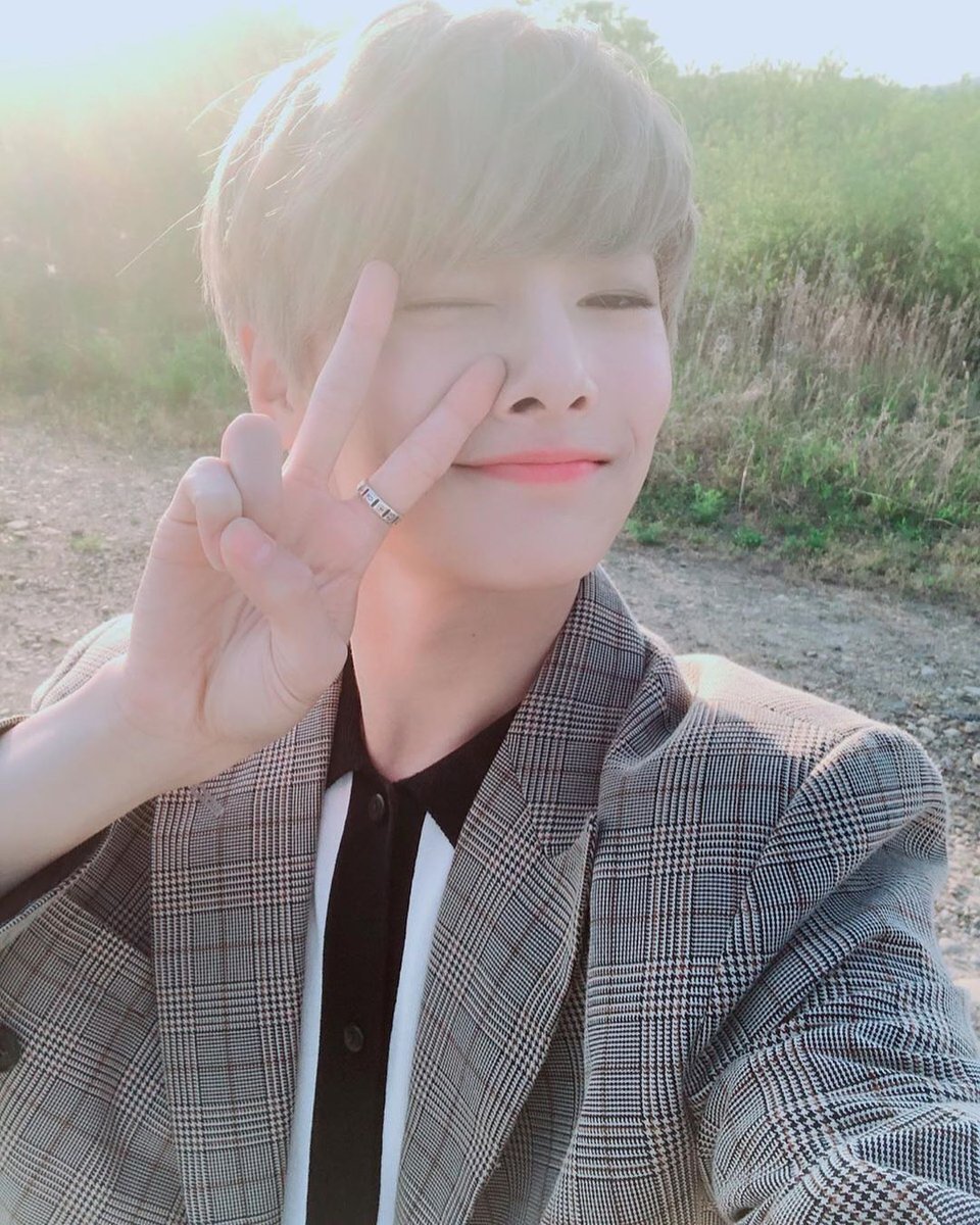 StrayKids_SV's tweet photo. 📷[IG UPDATE] @/realstraykids 19.06.29
 #I_N 

"Fotos detrás de cámara de Side Effects💕
#StrayKids #STAY #SideEffects #INSKtagram #🦊"

@Stray_Kids
#StrayKids #스트레이키즈
#Clé2_YellowWood
#YouMakeStrayKidsStay https://t.co/VHIVmG4ZPa